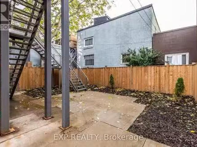 House for rent in Ancaster, Ontario