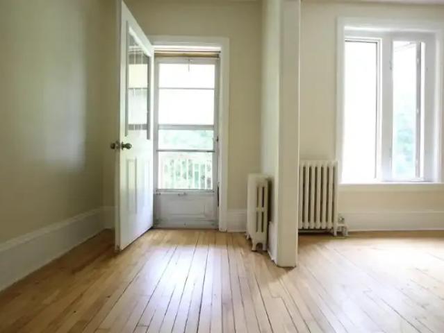 Apartment for rent in Mulhurst Bay, Ontario