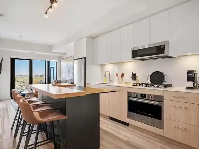 Condo for rent in Eau Claire, Calgary