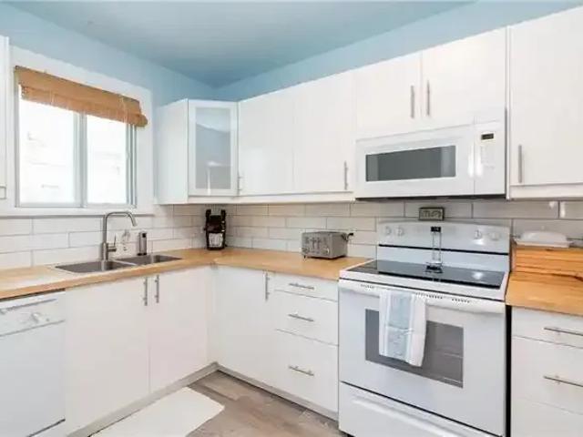 House for rent in East St. Paul, Manitoba