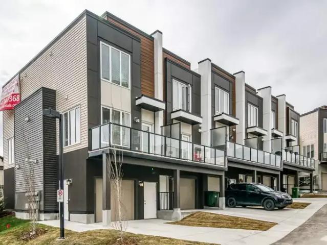 Townhouse for rent in Northwest, Alberta