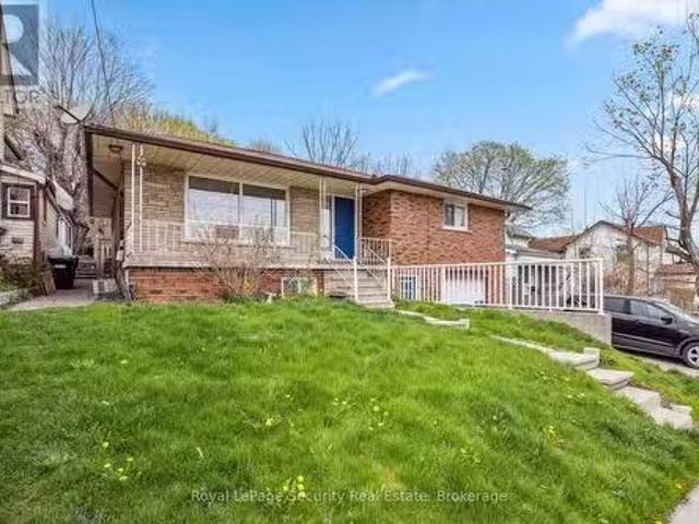 House for rent in Bradford West Gwillimbury, Ontario
