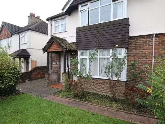 Apartment for rent in Westborough, Surrey
