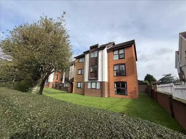 Apartment for rent in South Lane, West Yorkshire
