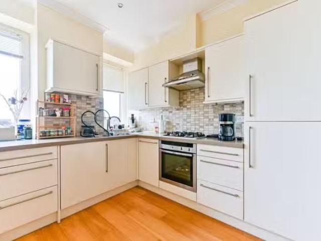 House for rent in Little Stanmore, Greater London