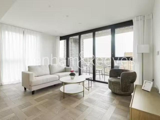 Apartment for rent in Lyons, Greater London