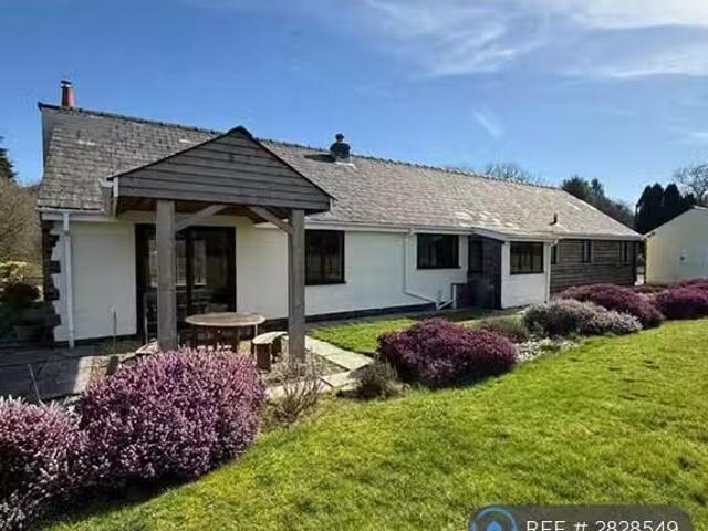 House for rent in Libanus, Wales