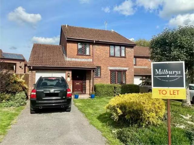 House for rent in Mill Hill, Greater London