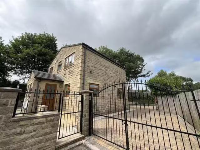 House for rent in Wilsden, West Yorkshire