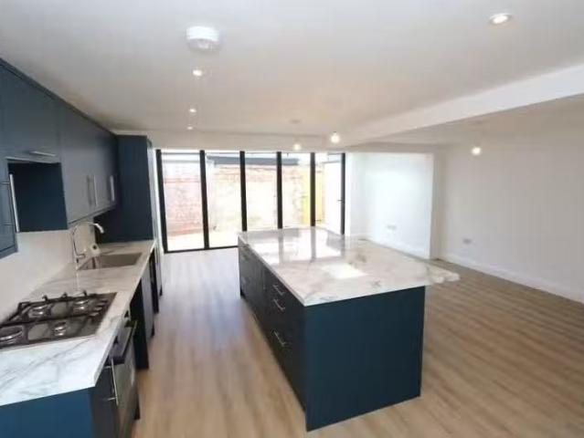 House for rent in Kingston Upon Thames, Greater London