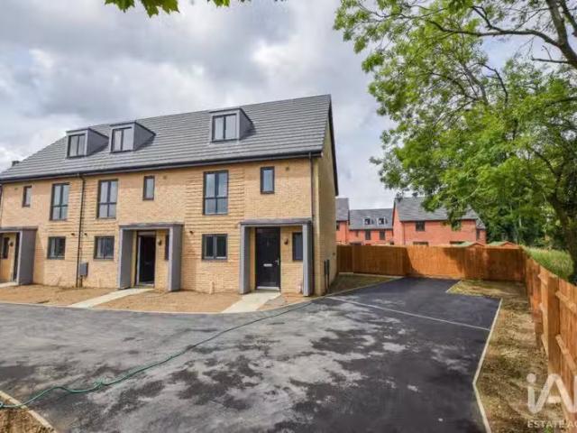 House for rent in Colliers End, Hertfordshire