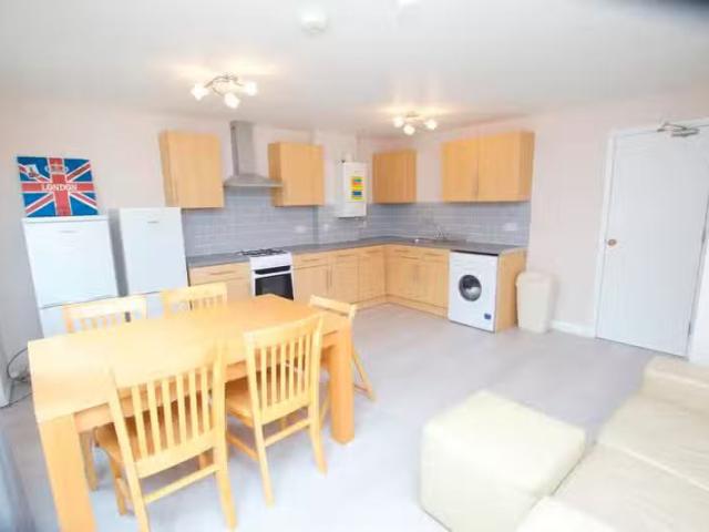 House for rent in Kingston Upon Thames, Greater London