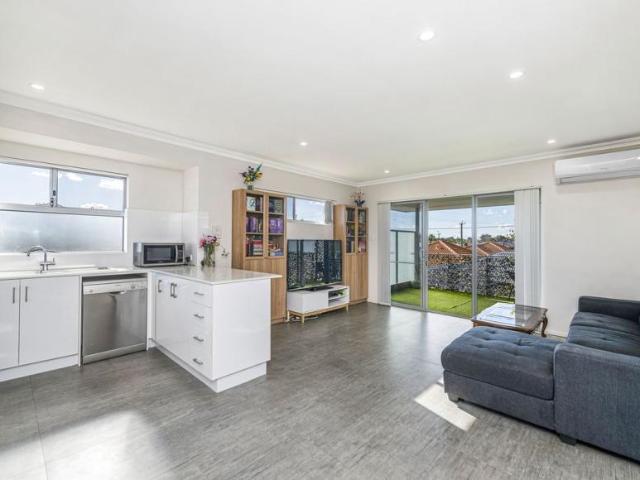 Apartment for sale in Beckenham, Western Australia