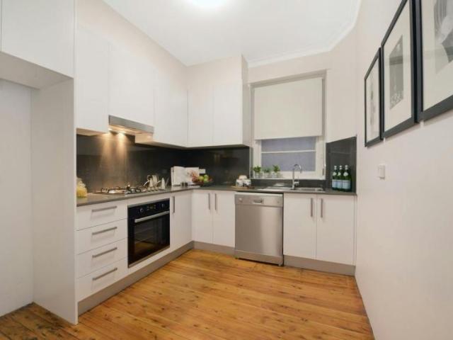 Apartment for rent in Bondi Beach, Waverley Council