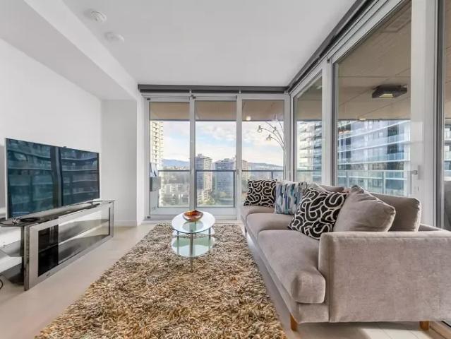 Apartment for rent in Hillside East, Burnaby