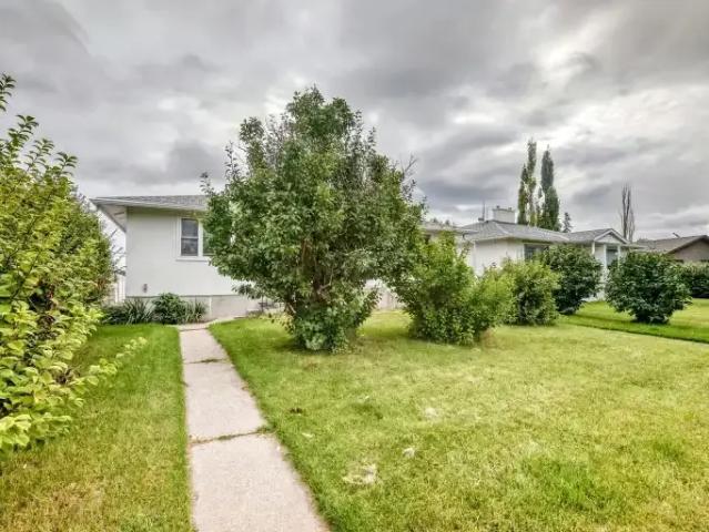 Apartment for rent in Rutland Park, Calgary