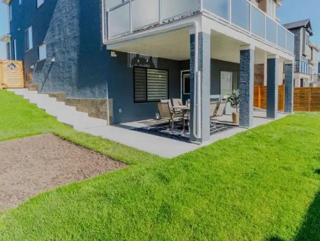 Apartment for rent in Springbank Hill, Calgary