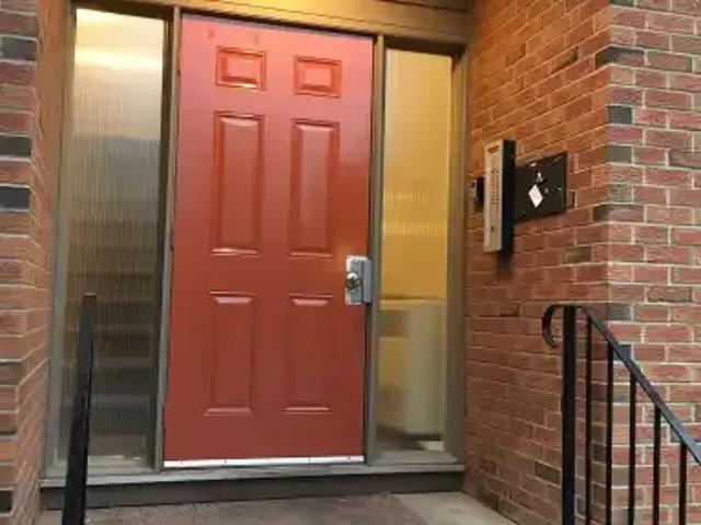 Apartment for rent in Coach Hill, Calgary