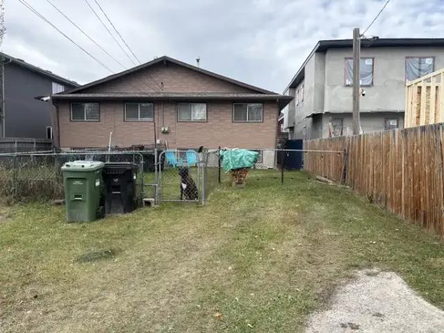 Apartment for rent in Bowness, Calgary