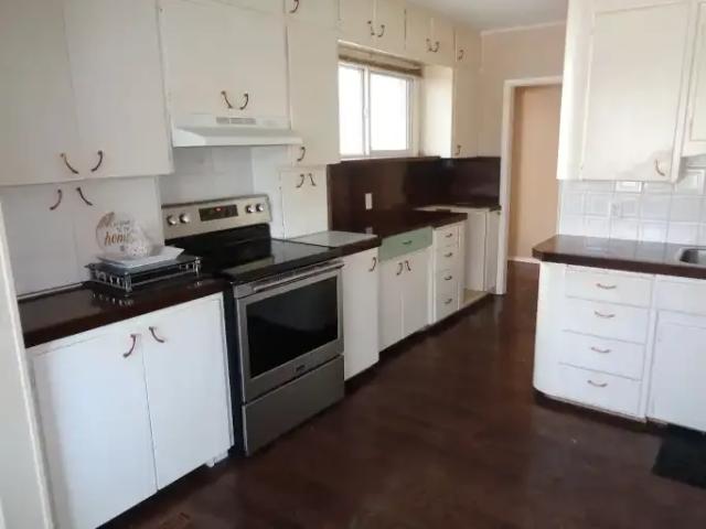 Apartment for rent in Bowness, Calgary
