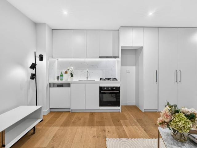 Apartment for sale in Carnegie, Melbourne