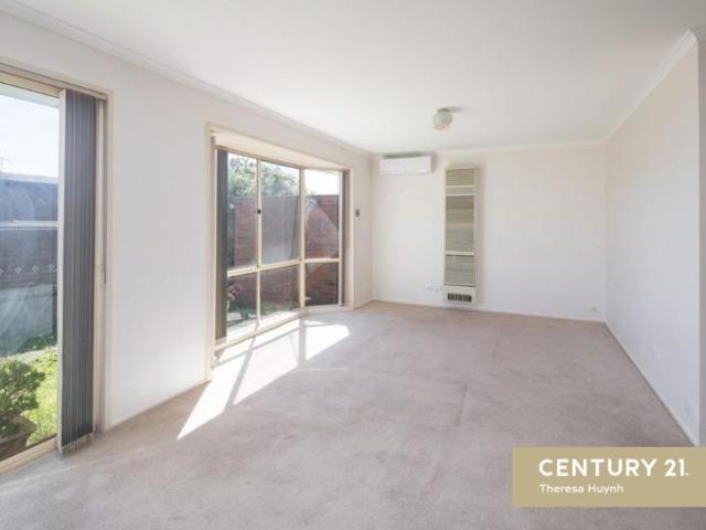 Apartment for sale in Carrum, Melbourne