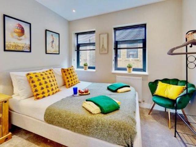 Apartment for rent in St. Marys Island, Gillingham