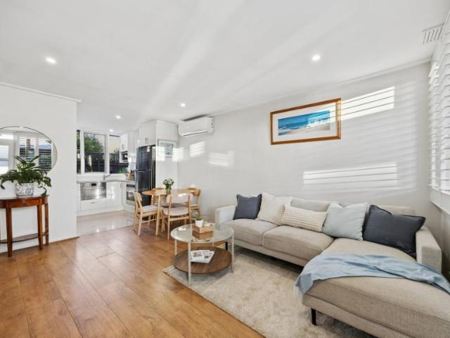 Apartment for sale in Chelsea, Melbourne