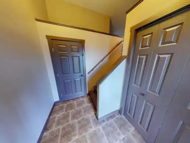 Apartment for rent in Woking, Alberta