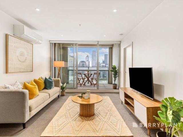 Apartment for rent in Docklands, Melbourne