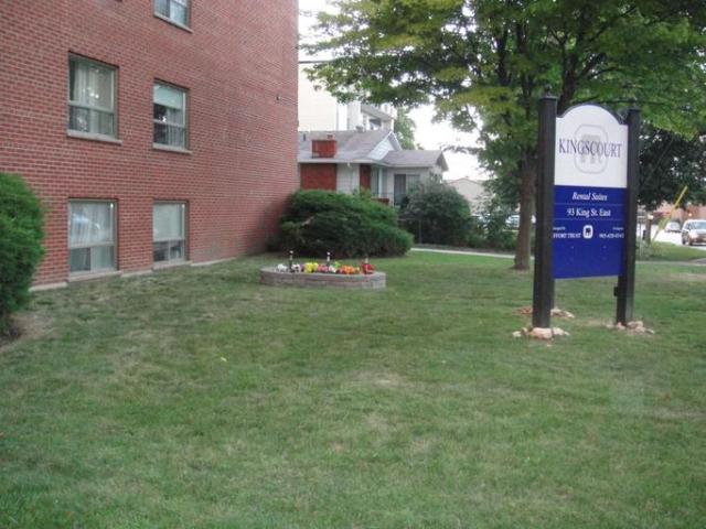 Apartment for rent in Dundas