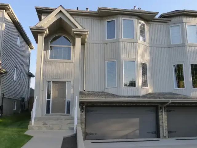 Apartment for rent in Wedgewood, Alberta