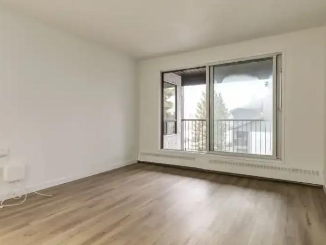 Apartment for rent in Wedgewood, Alberta