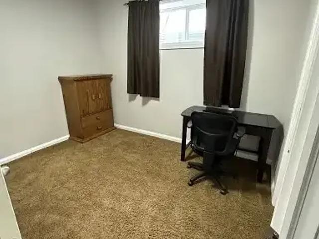Apartment for rent in Wedgewood, Alberta
