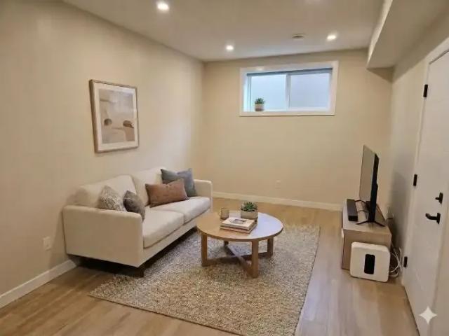 Apartment for rent in Wedgewood, Alberta