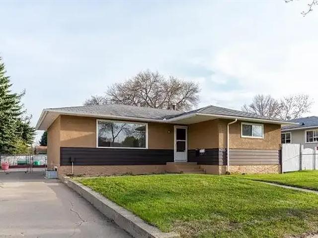 Apartment for rent in Wedgewood, Alberta