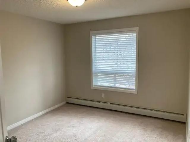 Apartment for rent in Wedgewood, Alberta