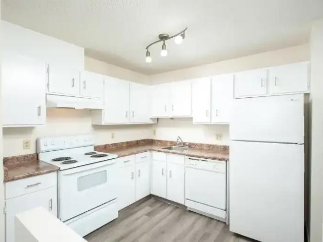Apartment for rent in Wedgewood, Alberta