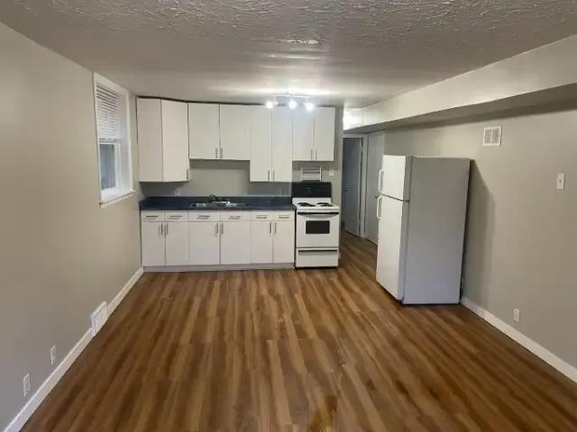 Apartment for rent in Wedgewood, Alberta
