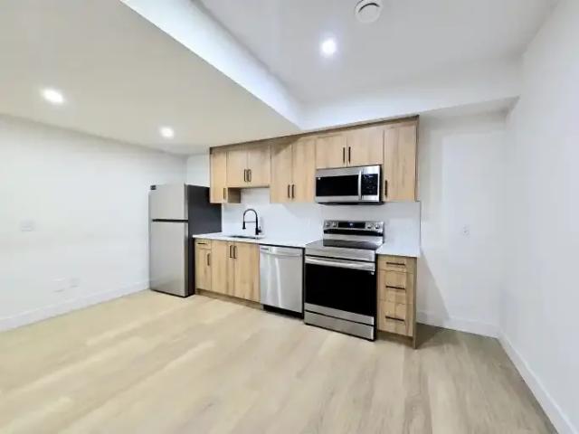 Apartment for rent in Wedgewood, Alberta