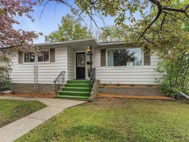 Apartment for rent in Wedgewood, Alberta