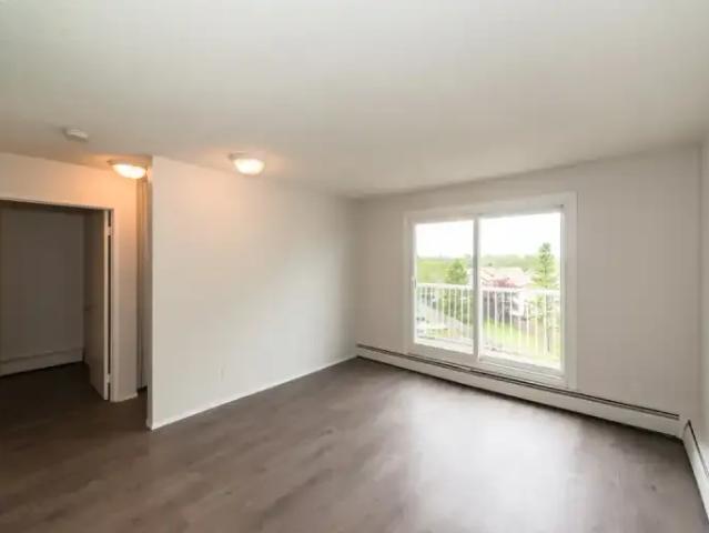 Apartment for rent in Wedgewood, Alberta