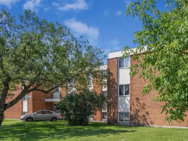 Apartment for rent in Wedgewood, Alberta