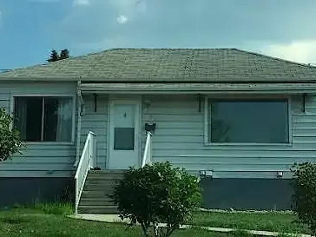 Apartment for rent in Wedgewood, Alberta