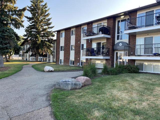Apartment for rent in Wedgewood, Alberta