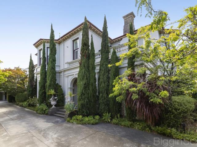 Apartment for sale in Camerons Creek, Victoria