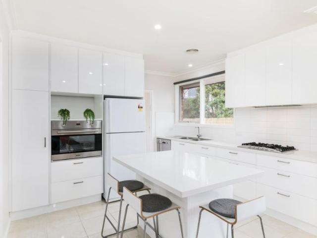 Apartment for rent in Elsternwick, Melbourne