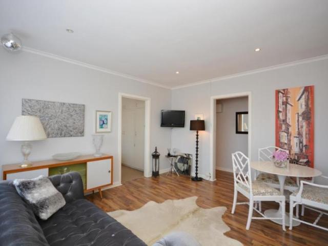 Apartment for rent in Elsternwick, Melbourne