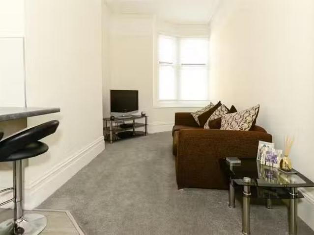 Apartment for rent in Littlecote, West Sussex