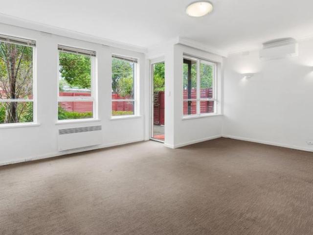 Apartment for rent in Glen Huntly, Melbourne